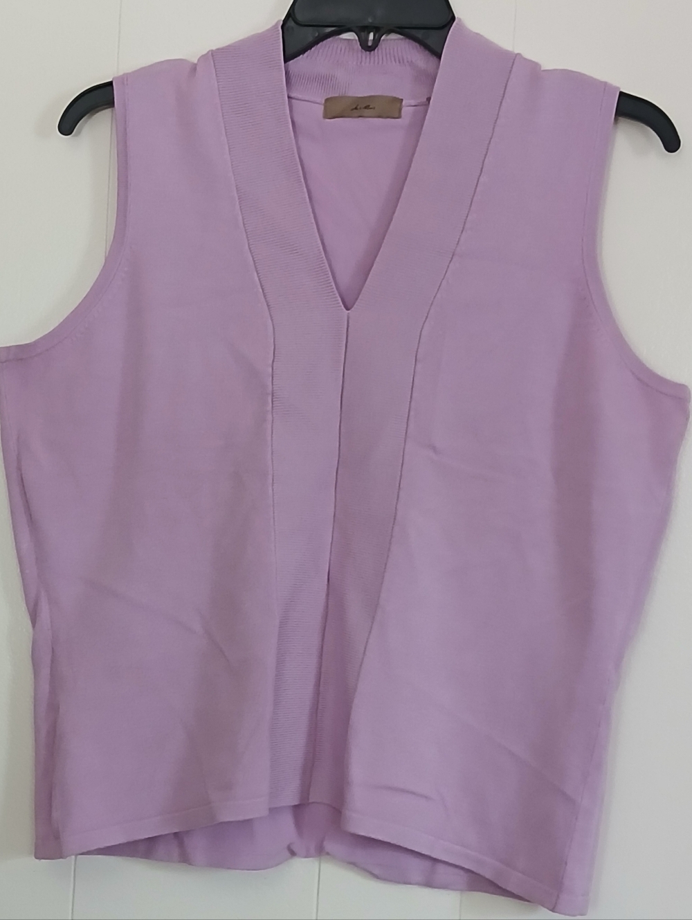 V-Neck Sleeveless Knit Tank Top - Lavender